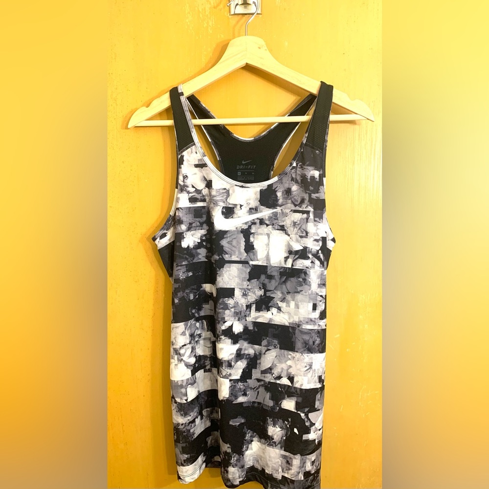 Nike Dri-fit tank